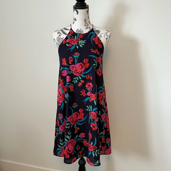 Everly floral halter dress - Picture 1 of 3